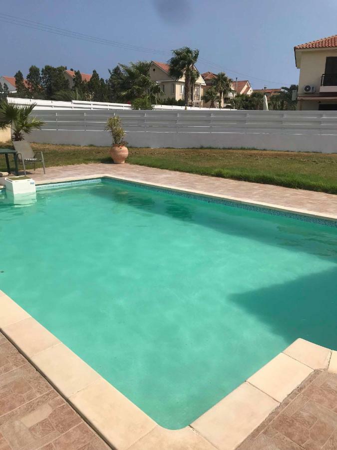 Limni Pool House B Villa Larnaca Bagian luar foto